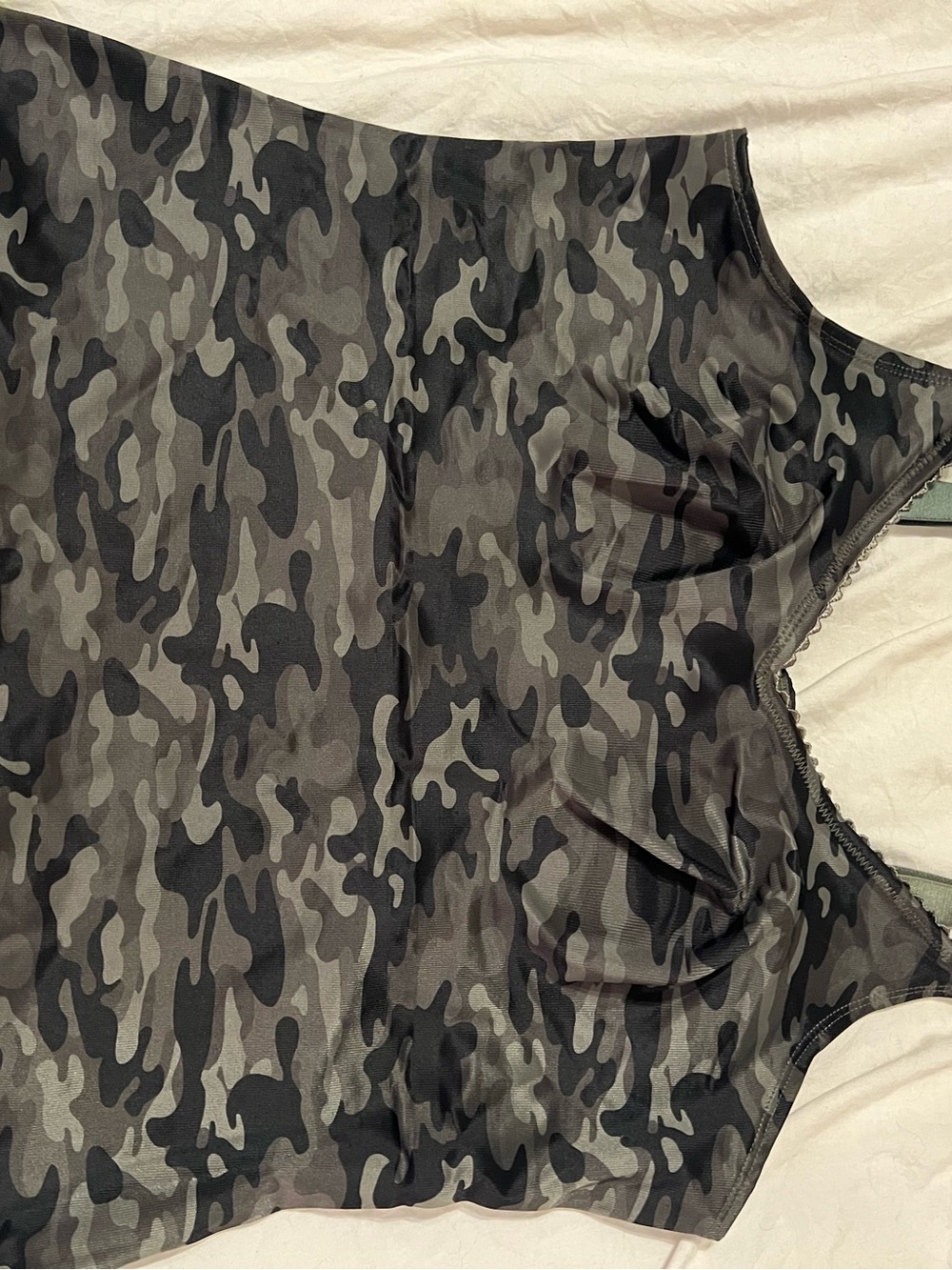 Ruby Ribbon Black and Gray Camo Seamless Shaping Tank Bra